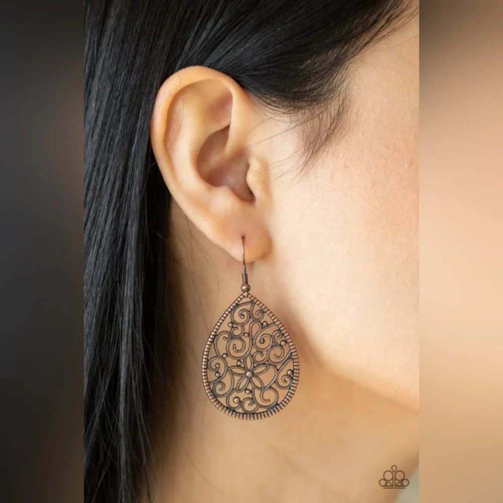Tour De Garden Copper Earrings